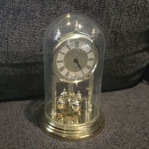 Linden | Quartz Anniversary Clock